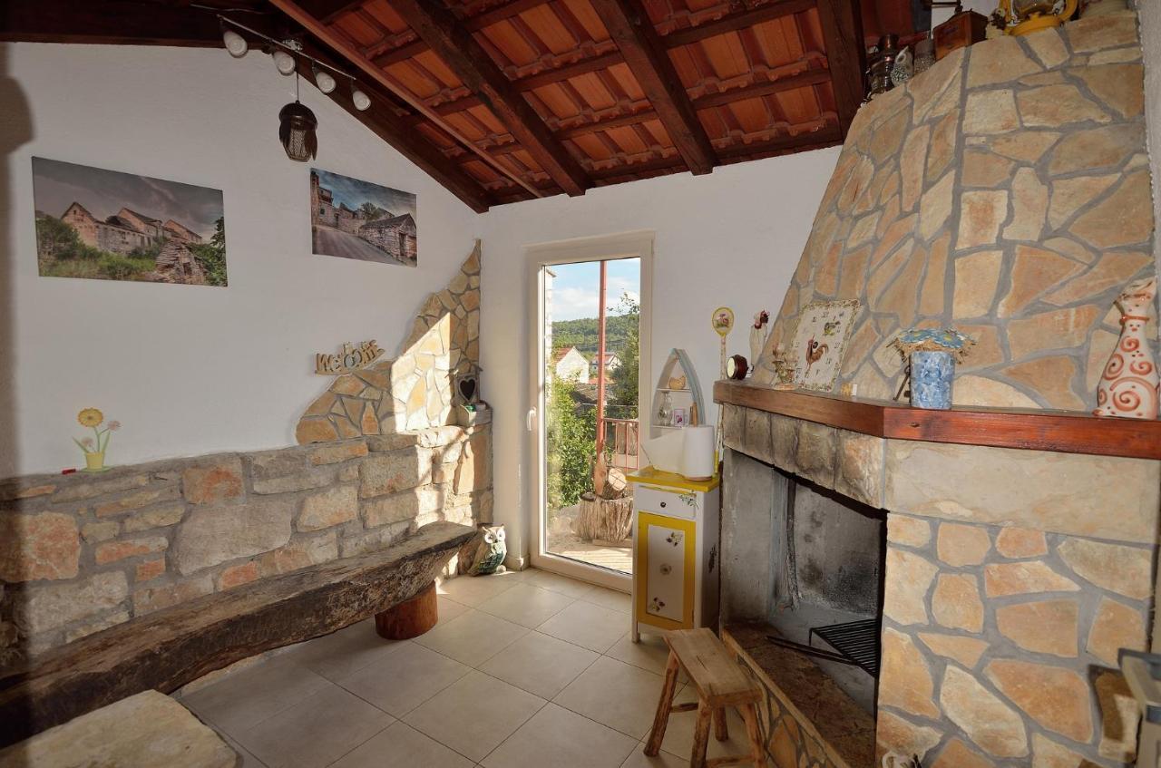 House Tihana Donje Selo na Šolti Εξωτερικό φωτογραφία