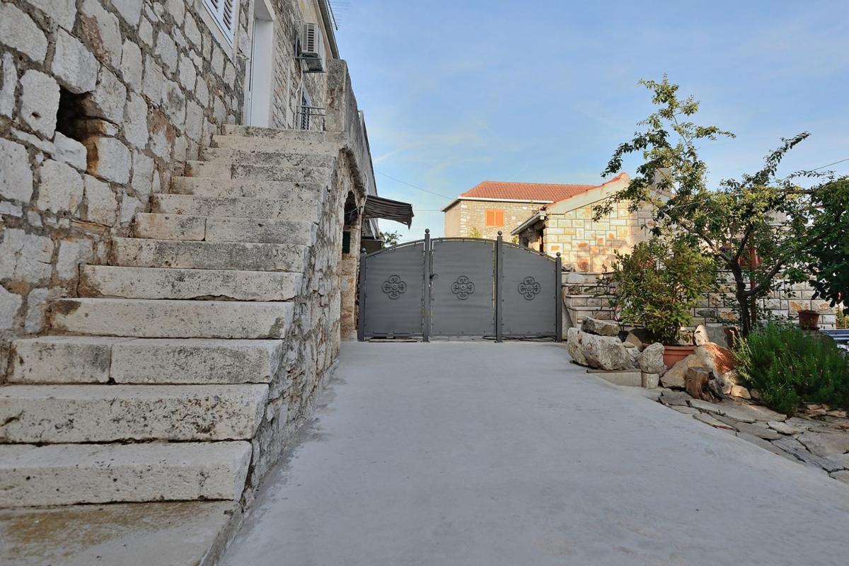 House Tihana Donje Selo na Šolti Εξωτερικό φωτογραφία